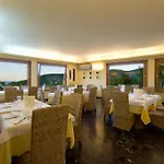 Hotel La Perla Del Golfo 4*