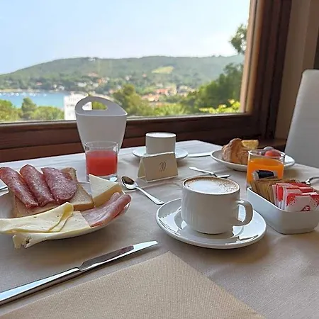 La Perla Del Golfo Hotel