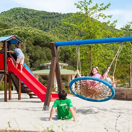 Szálloda La Perla Del Golfo 4*