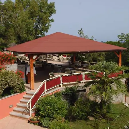 La Perla Del Golfo Otel